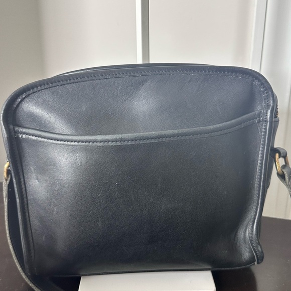 Coach Vintage Black Leather crossbody Bag